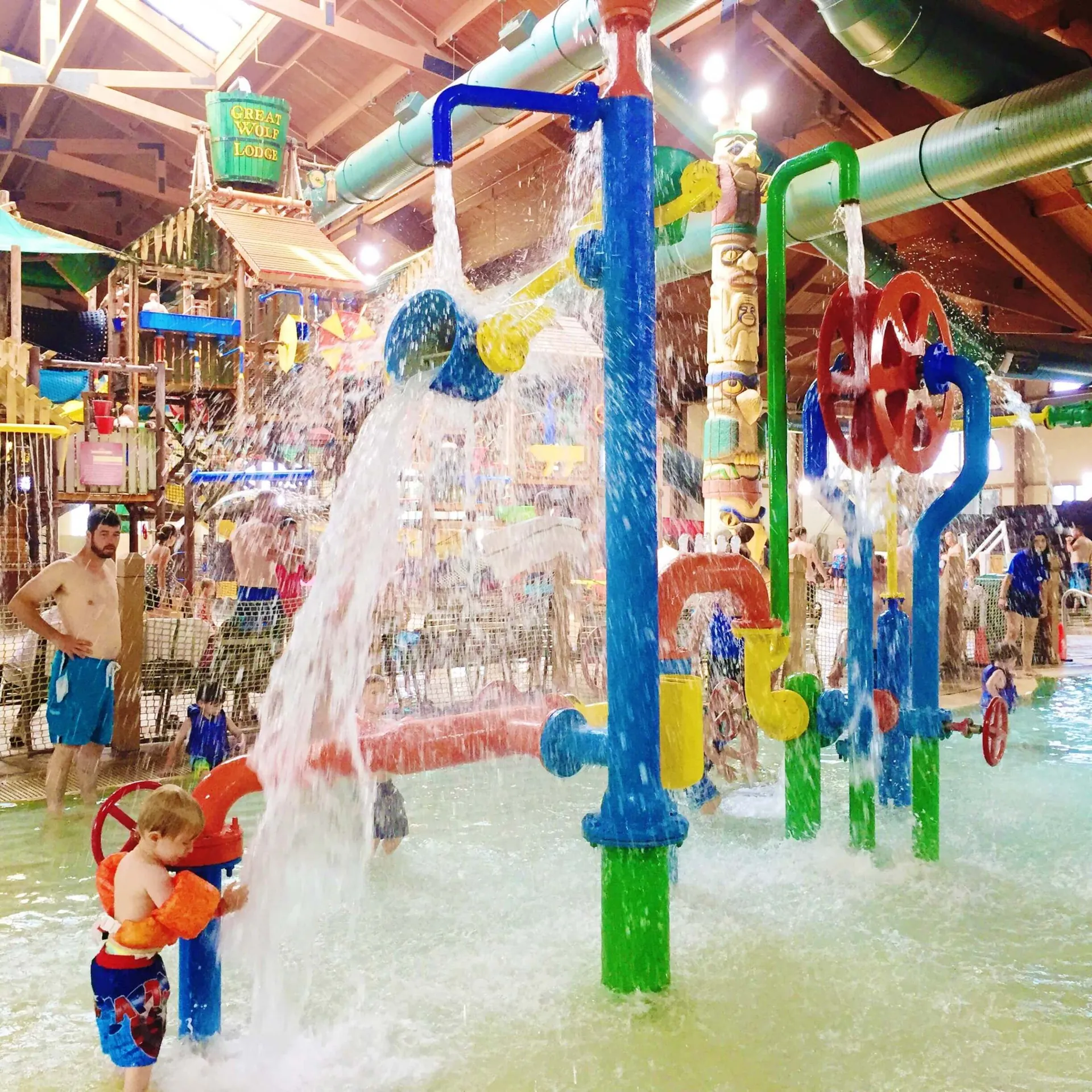 15. Great Wolf Lodge Indoor Water Park