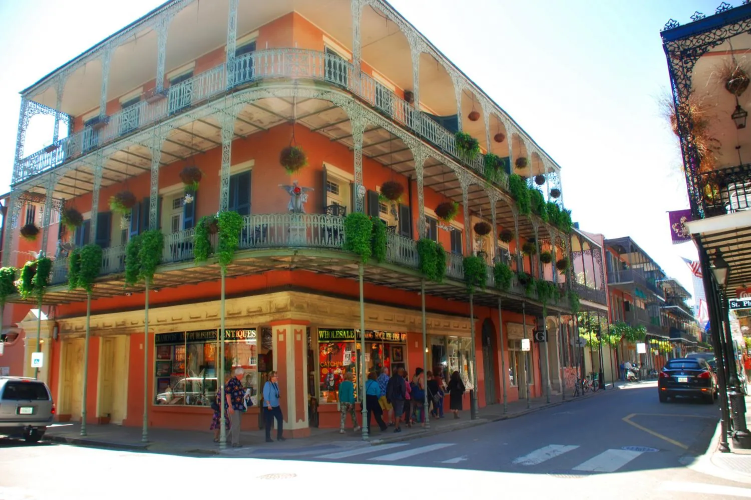 15. Take a Free Walking Tour in New Orleans