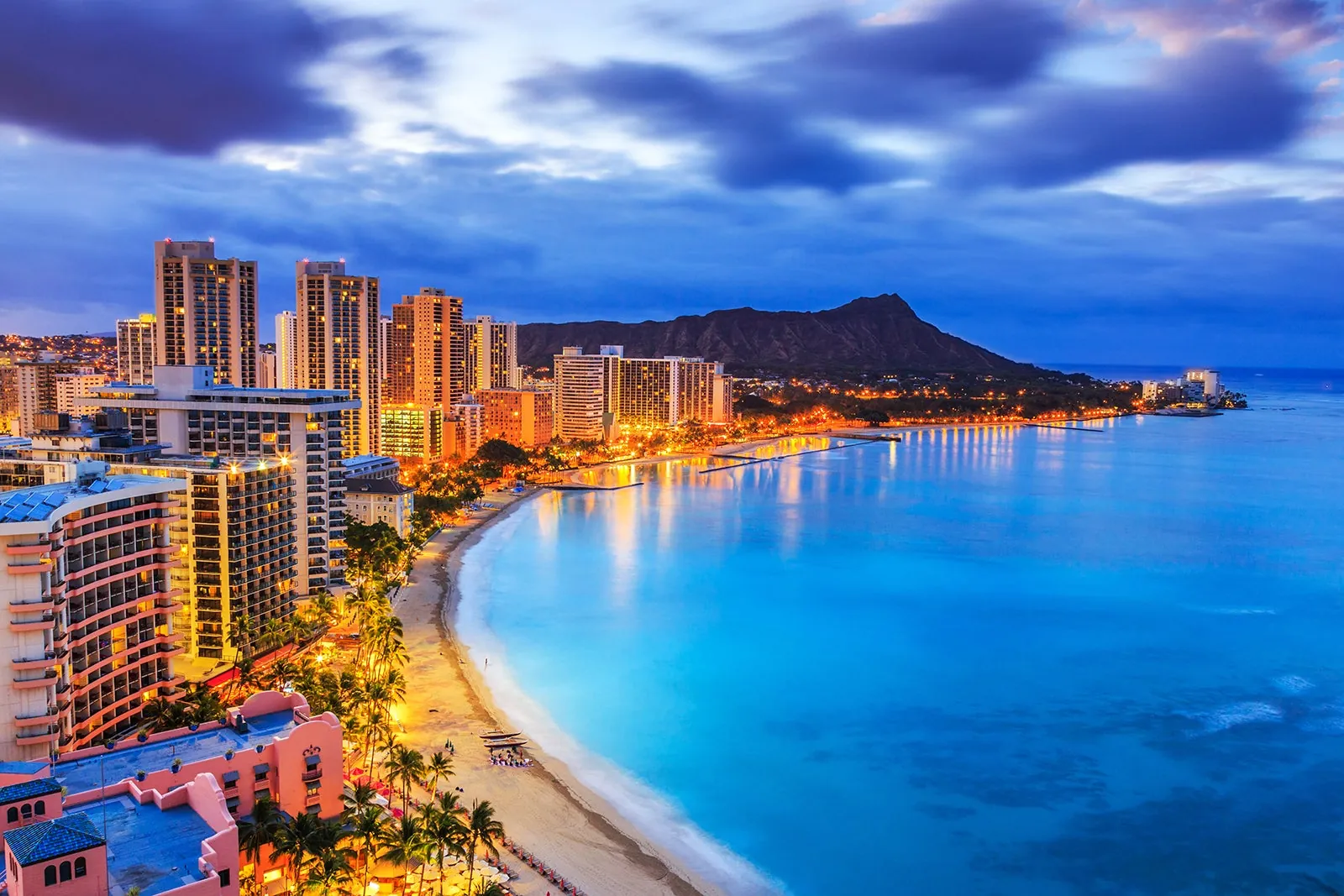 2. Waikiki Beach, Honolulu, Hawaii, USA