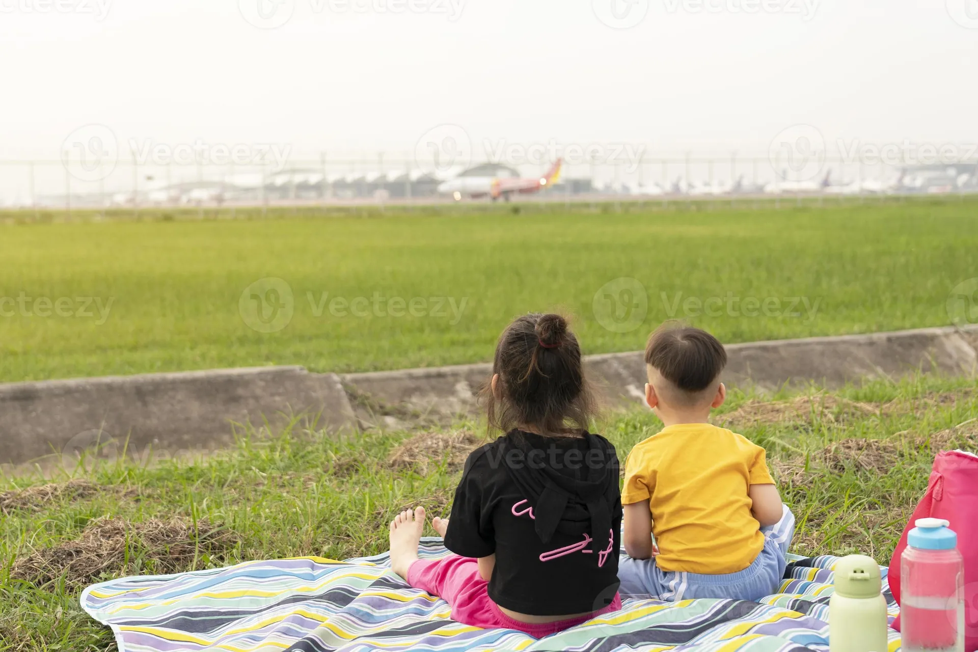 3. Watch Planes Take Off and Land