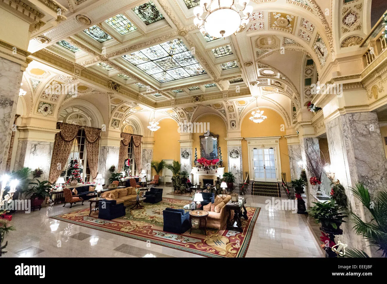 30. Visit The Hermitage Hotel’s Famous Lobby & Architecture Tour