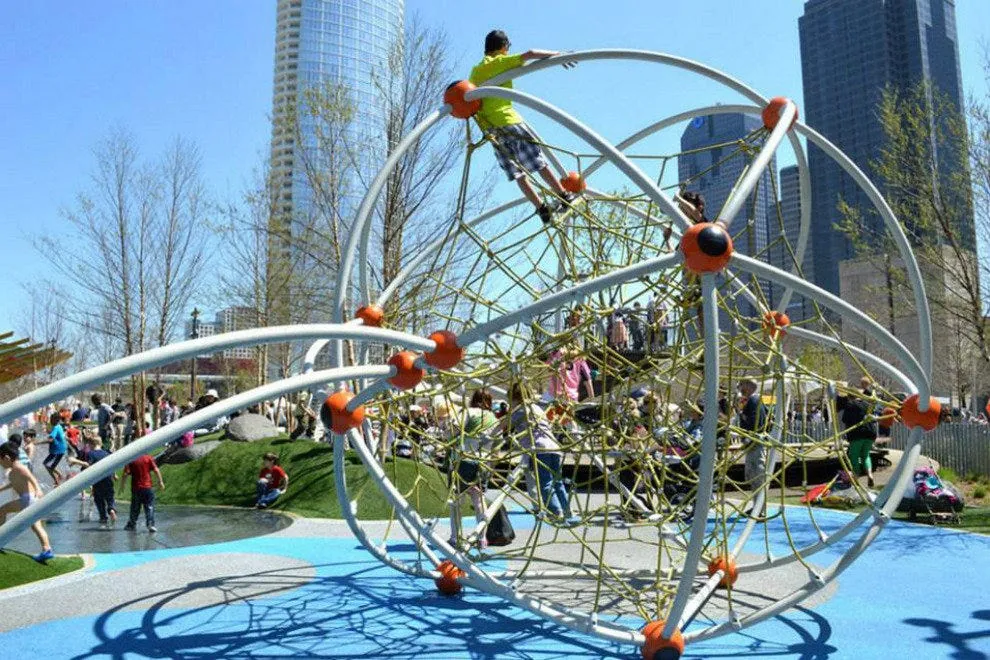 4. Enjoy Klyde Warren Park