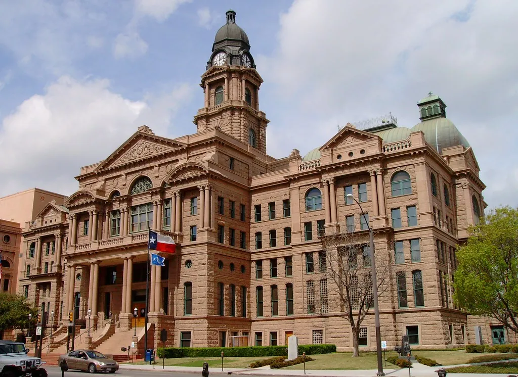 6. Discover History at Tarrant County Courthouse