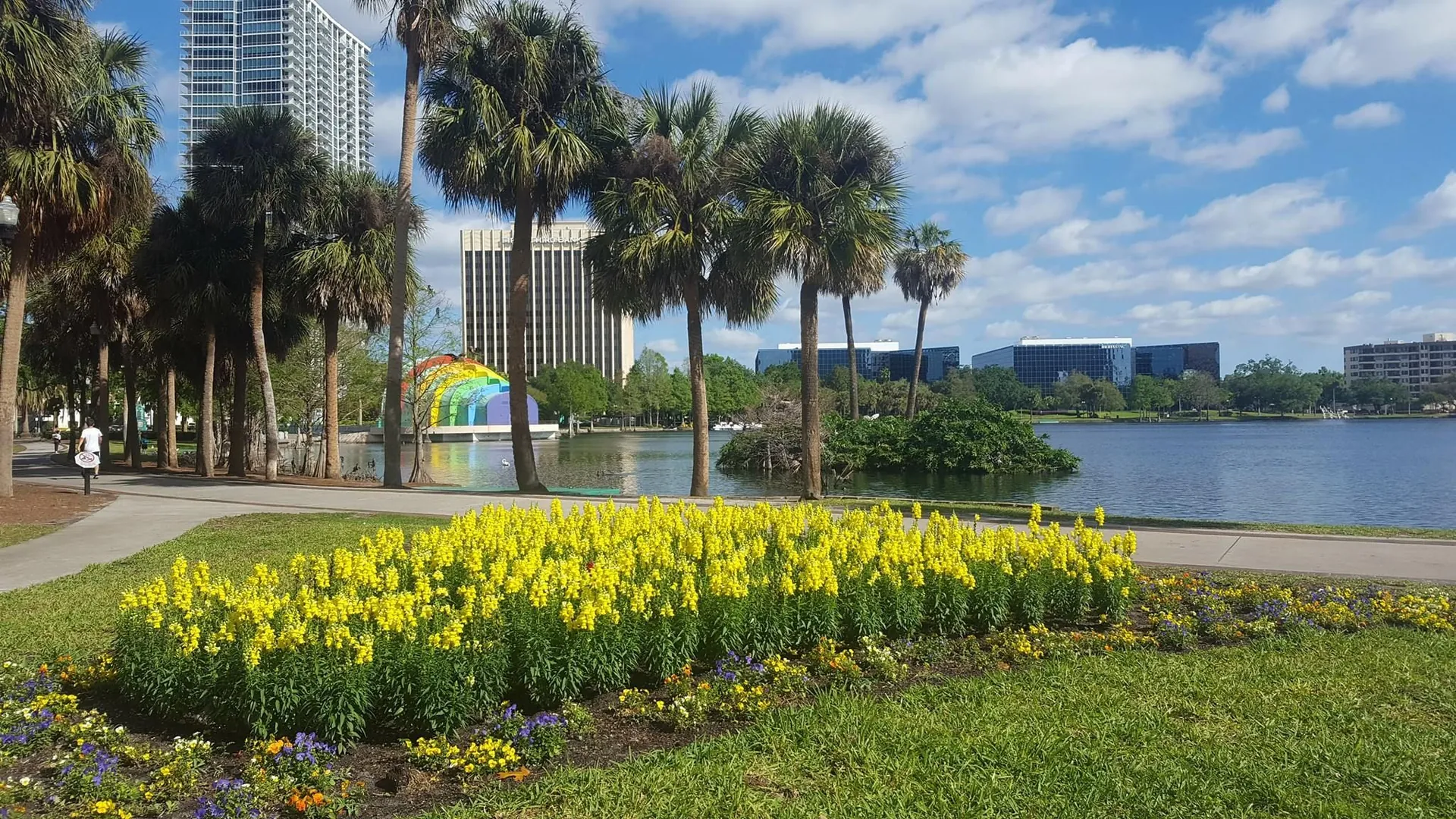 7. Stroll Around Lake Eola Park